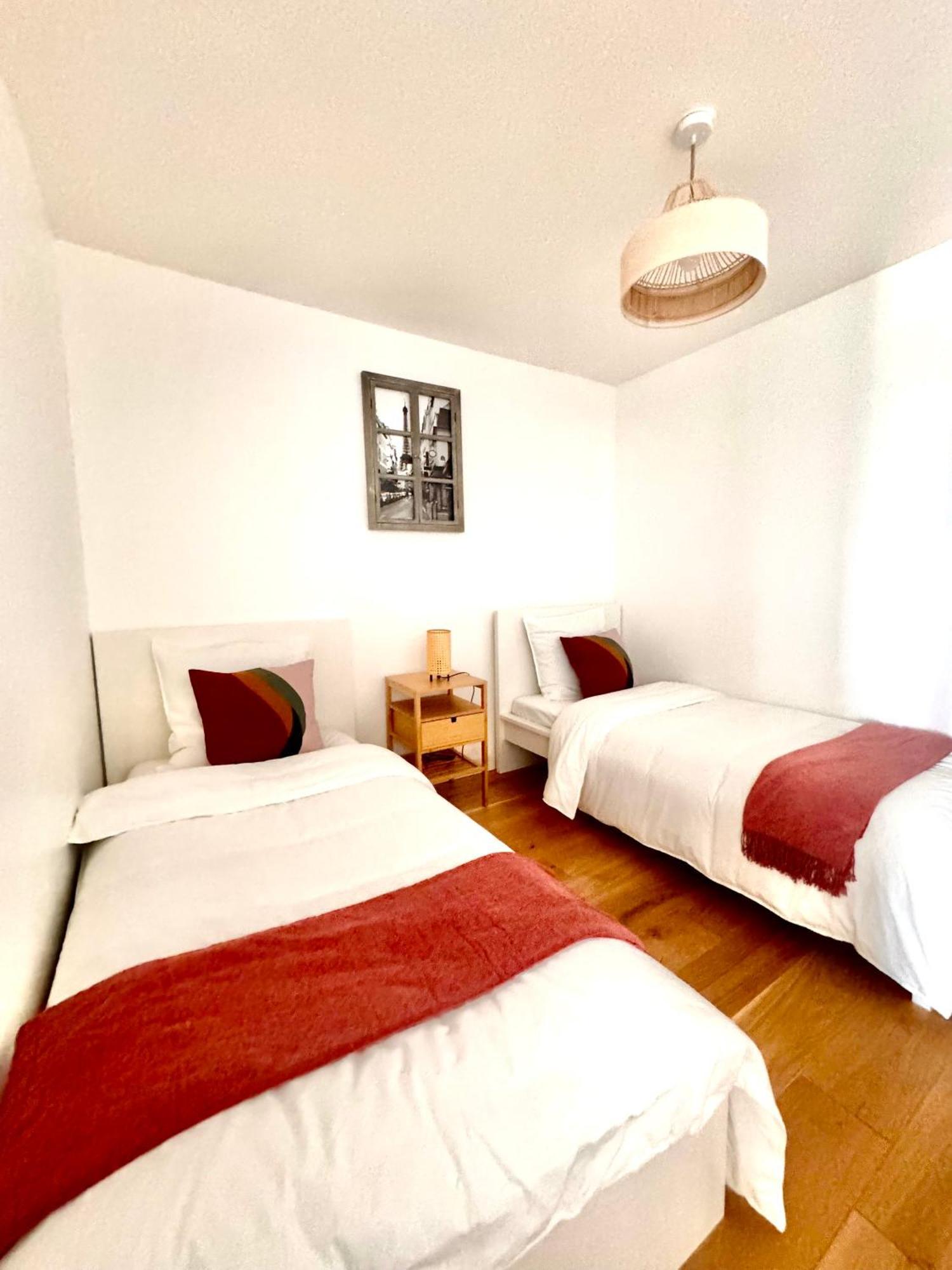 Luxury 2 Rooms Apartment With Balcony 皮托 外观 照片
